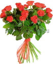 Букет 17 красных роз «Искушение»