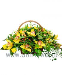 Корзина с орхидеями