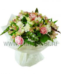 Дама с камелиями